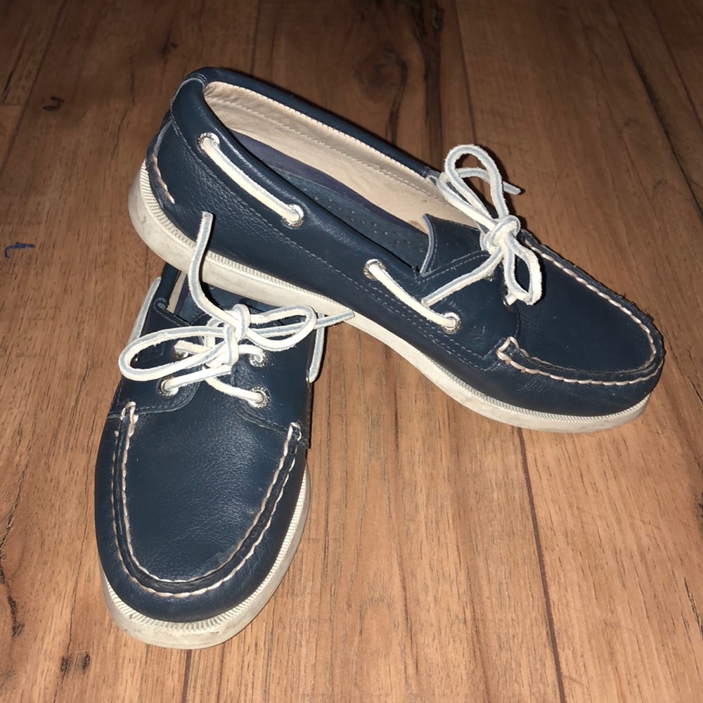NAVY SPERRY TOP SIDERS - like new